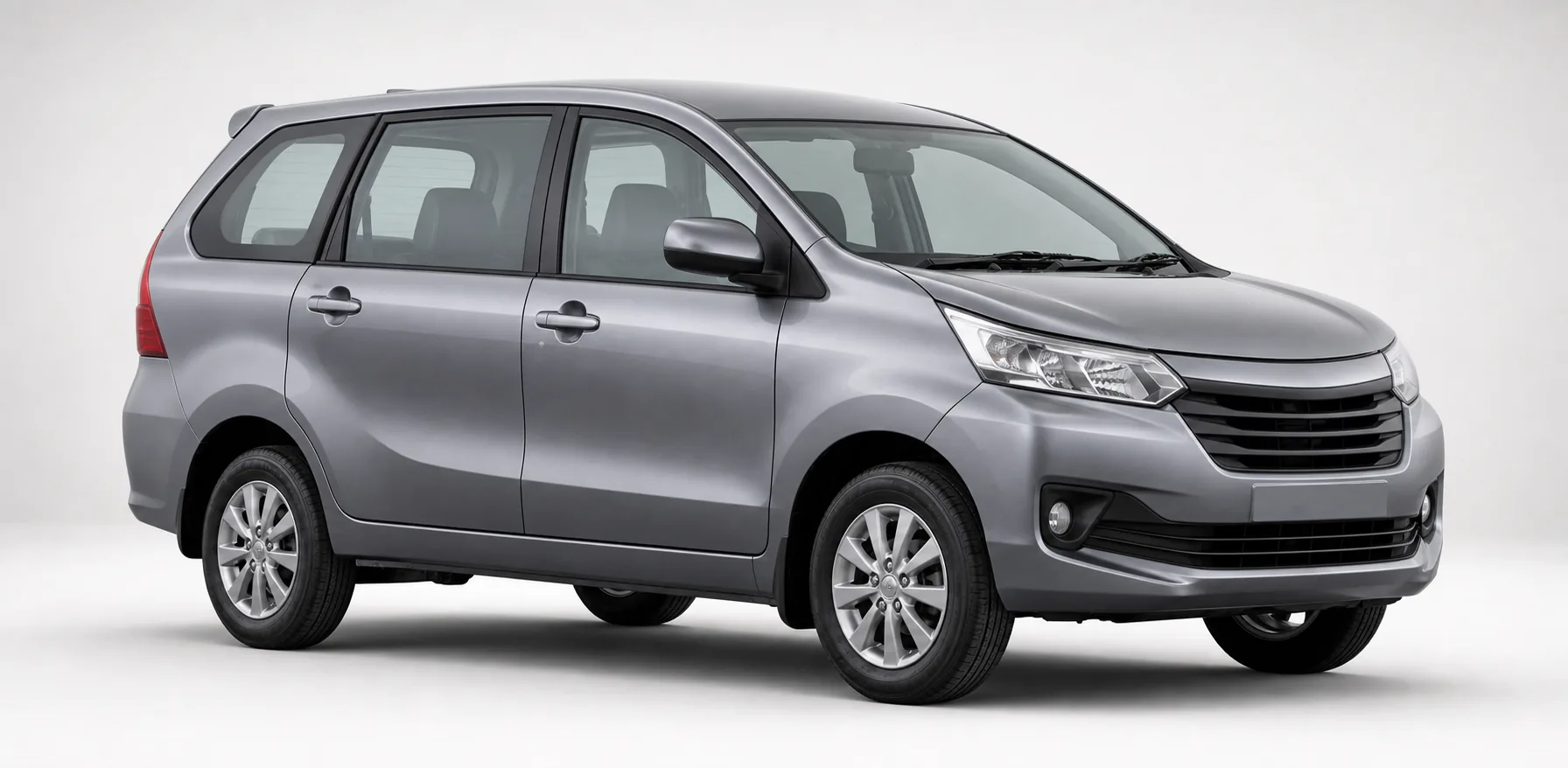 Toyota Avanza tipo MPV compacta para mantenimiento y diagnóstico en Guadalupe